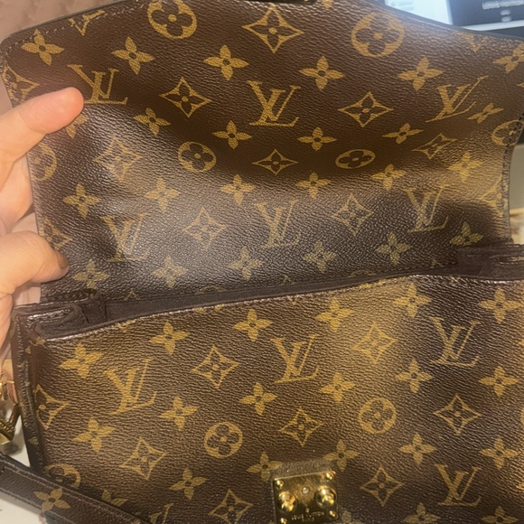LV Pochette Métis - Picture 6 of 7